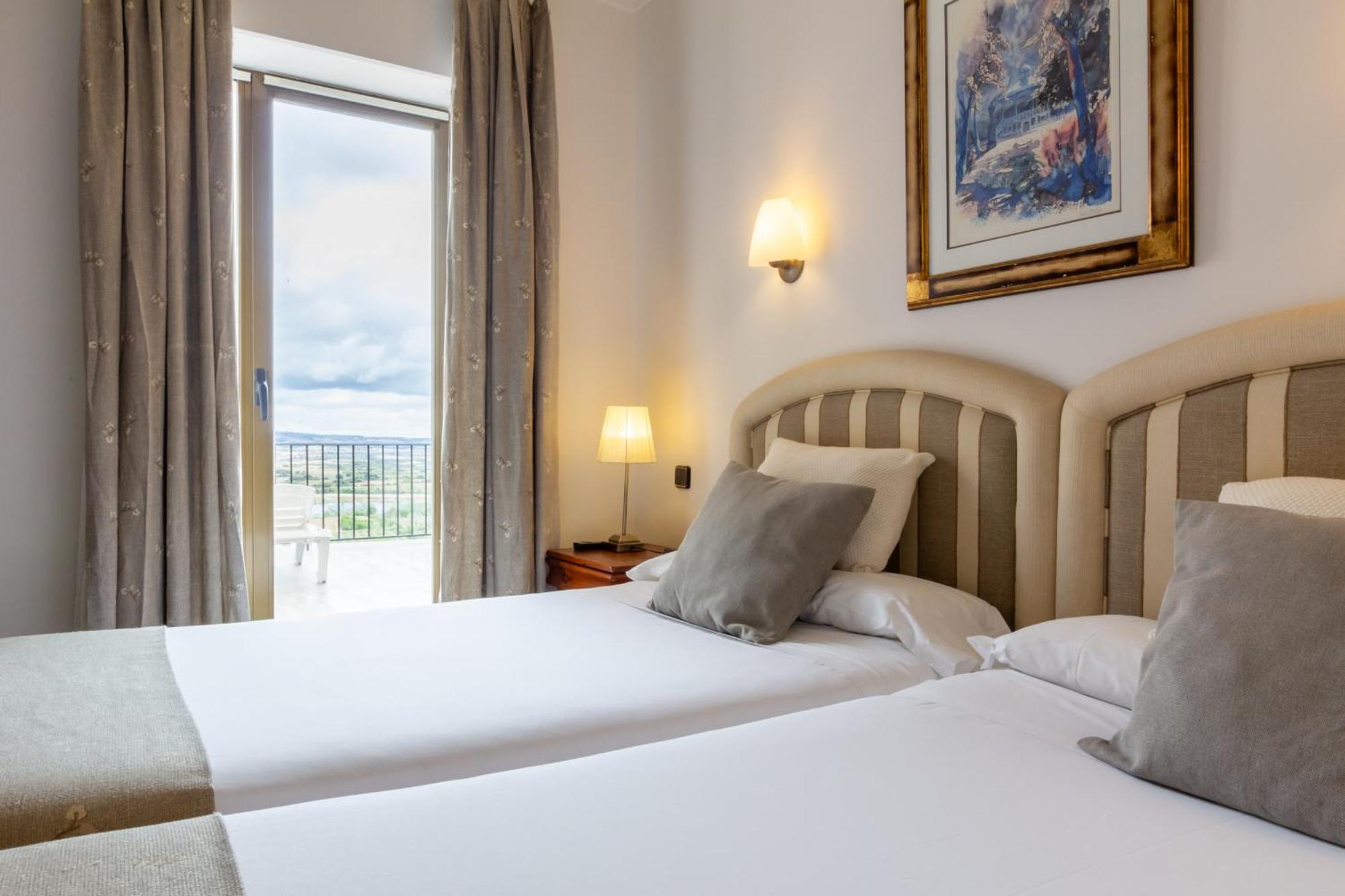 Hotel Marixa La Guardia Екстериор снимка