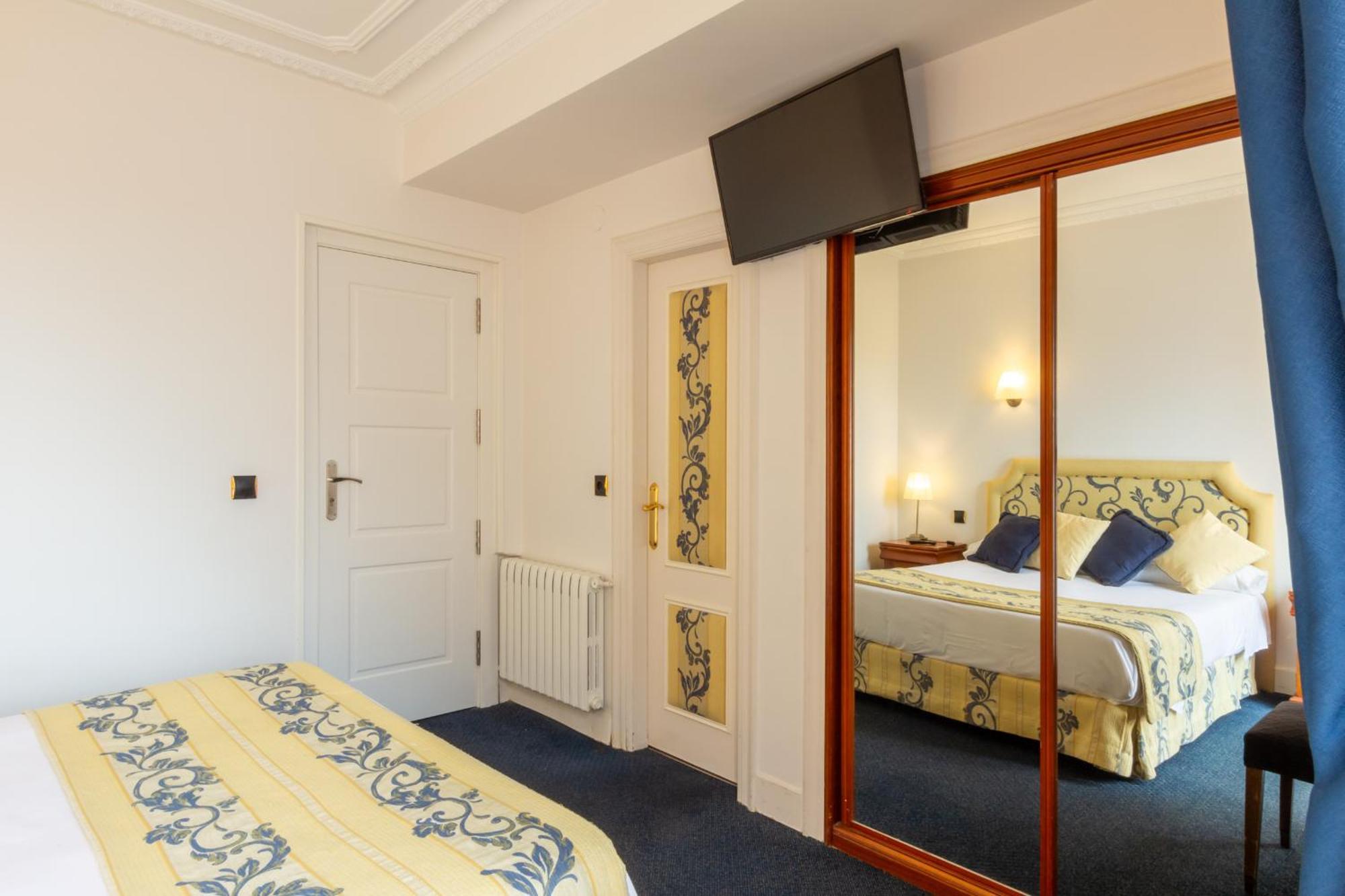 Hotel Marixa La Guardia Екстериор снимка